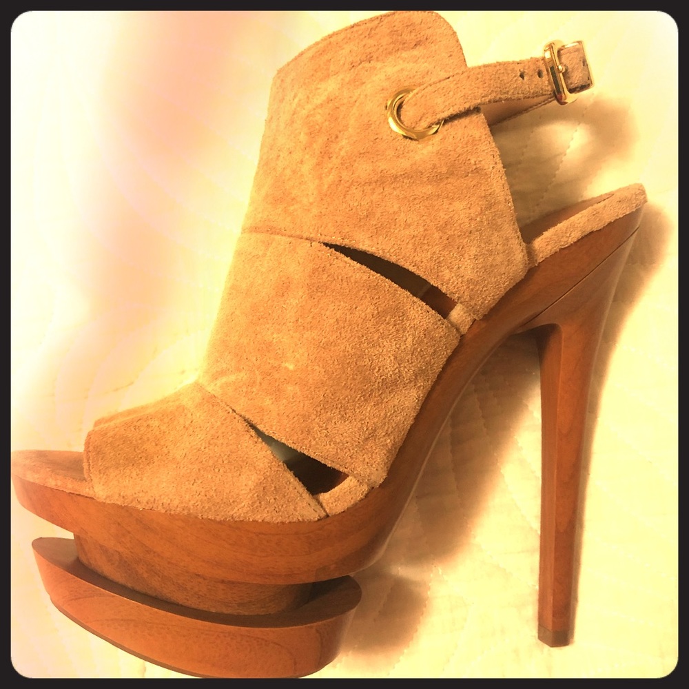 Jessica Simpson Camel Suede Heels